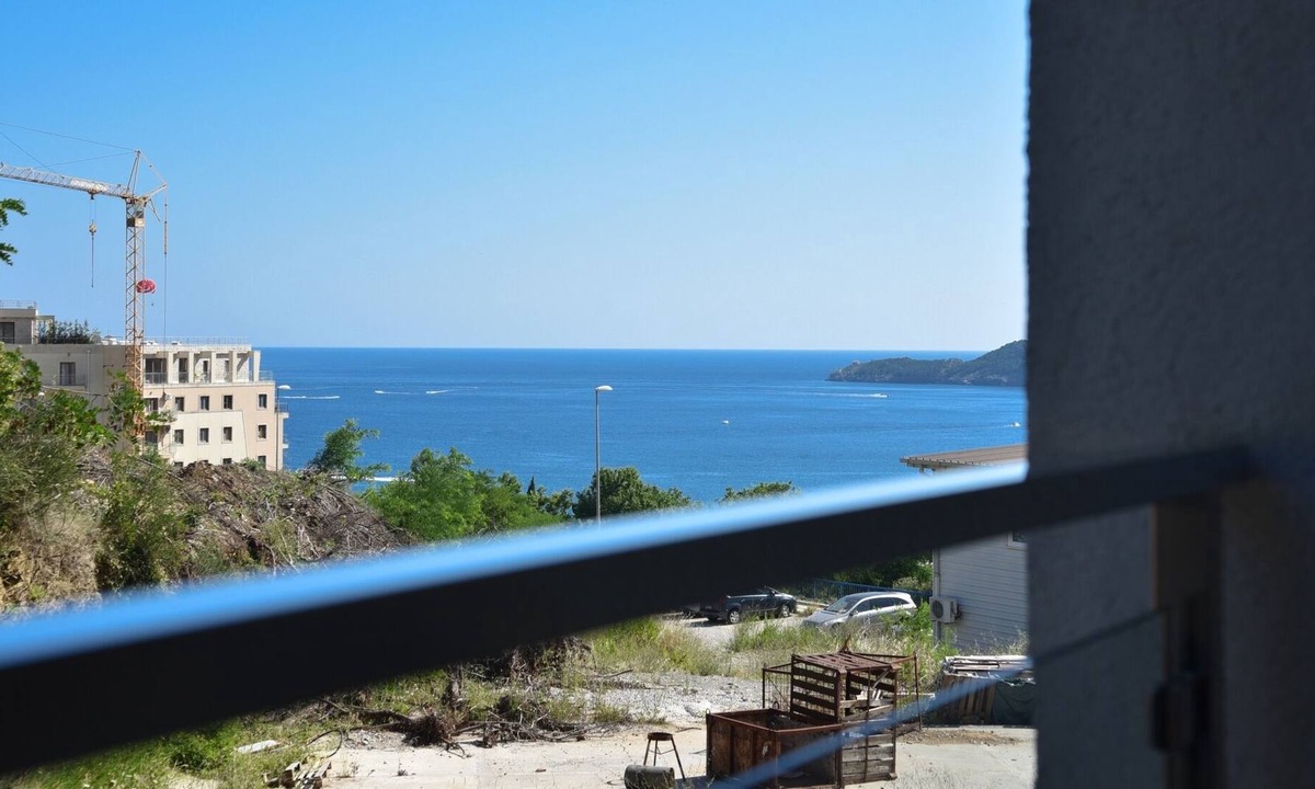 Becici Apartment | Sea View Flat w Balcony 5 min to Beach in Budva