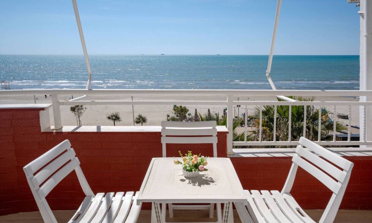 Durres Condo | Sea View-JB Beach Apartment - Durrës