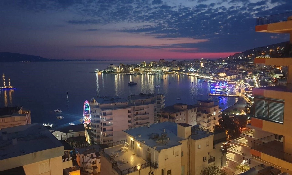 Sarande Apartment | Sea View Retreat-Saranda 2 bed Apt/Retraite Vue Sur La Mere/Rifugio Vista Mare