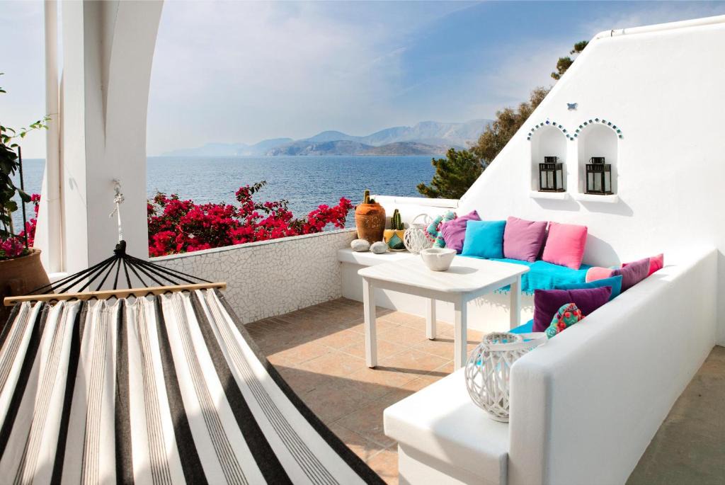 Massouri Villa | Seafront Casa Azul Villa - Getaway in Kalymnos