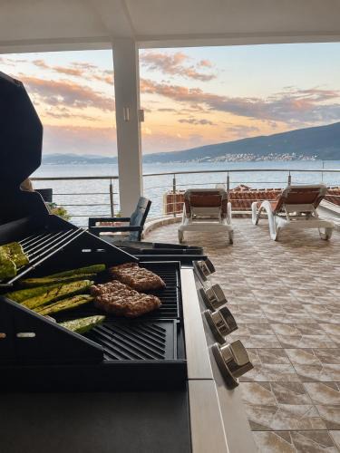 Bijela Villa | Seafront Villa Montenegro1 min to the Sea