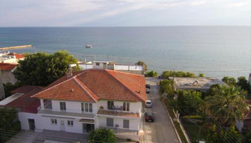 Nea Iraklia Apartment | Seaside Apartments