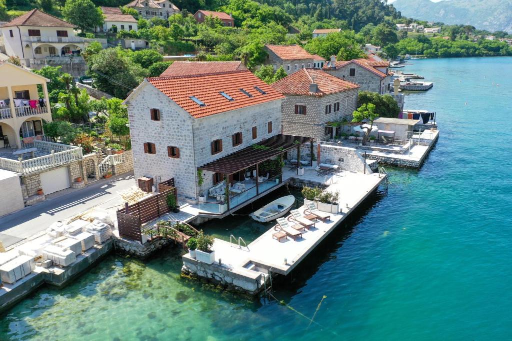 Kotor Villa | SEASIDE HOUSE KOTOR