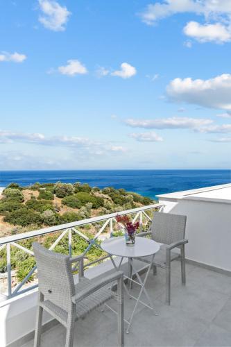 Steniai Apartment | Seaside & Modern Flats by Explore Andros