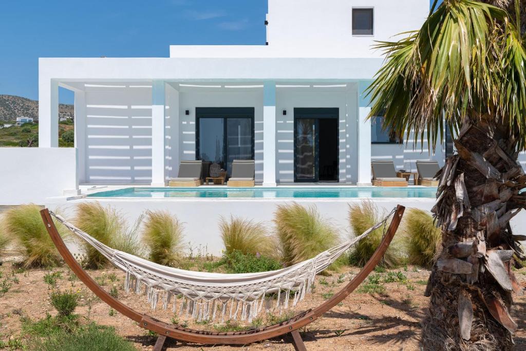 Lahania Villa | Seastar Villa Large Pool & Jacuzzi Retreat