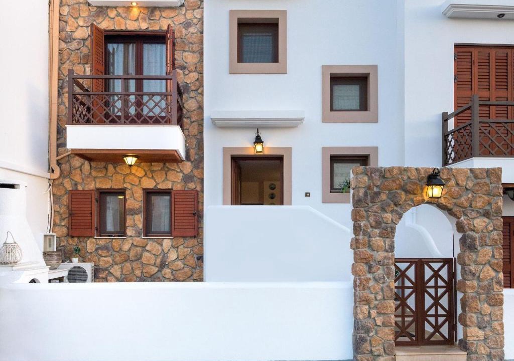 Haraki House | Seaview Villa with in Charaki for 10 Guests