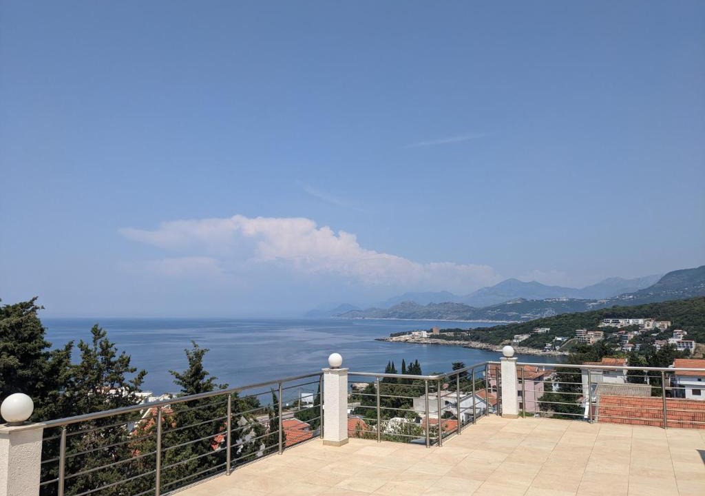 Utjeha House | Serene Sea View Apartments in Utjeha