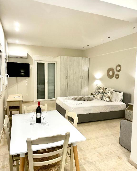 Alykes Apartment | Shades of Zante 3