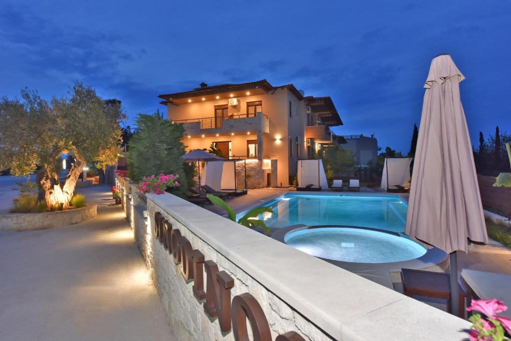 Afytos Apartment | Sinodinos Deluxe Apartments
