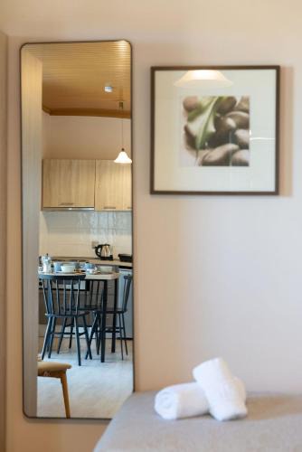 Mazarakata Apartment | Siora Maria