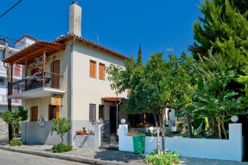 Kala Nera House | Skourgias Rooms