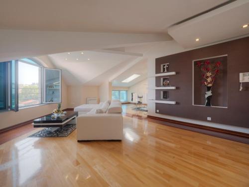 Centar Apartment | Skyline Penthouse Budva