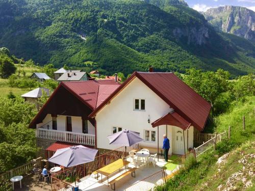 Vusanje House | Sofia Guest House