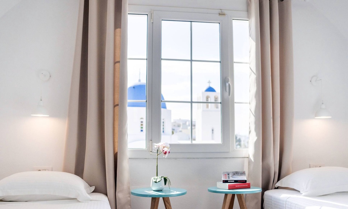 Firostefani Hotel | Sofia Hotel Santorini