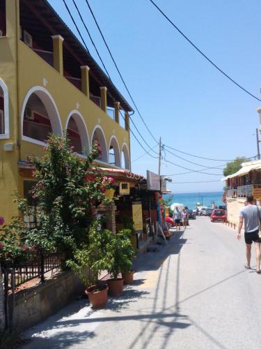 Agios Gordios Hotel | Sofia Margarita's Rooms
