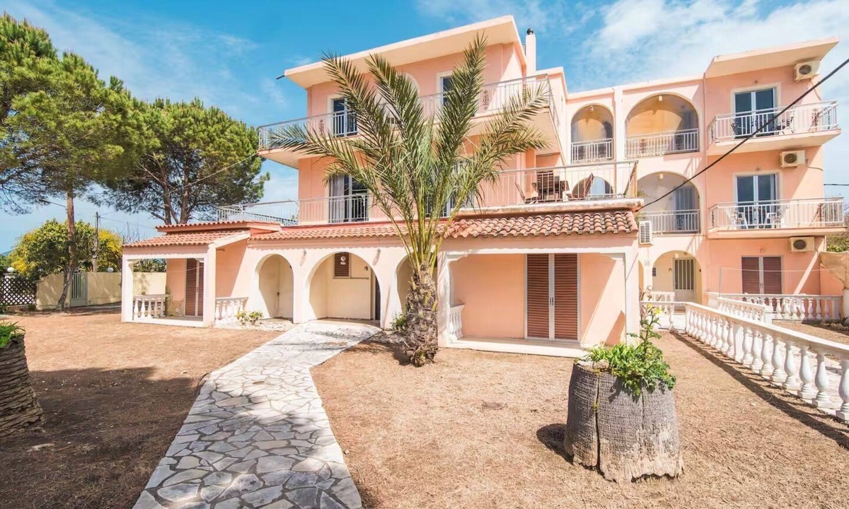 Ag. Georgios Apartment | Southgate 3 by MPS