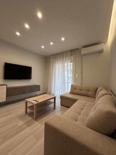 Kaisariani Apartment | SP6 Athens Family Suite