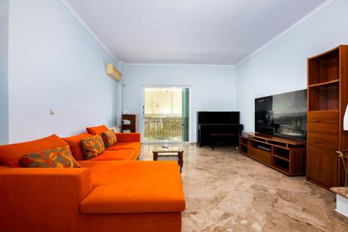 Argyroupoli Apartment | Spacious 144sqm flat near Mount Ymittos