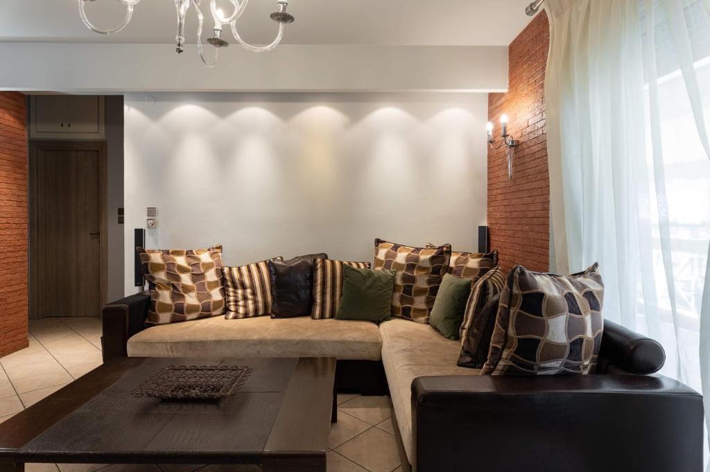 Xanthi Apartment | Spacious and bright