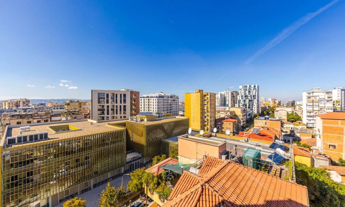 Tirana Apartment | Spacious Stay in the Heart of Tirana by PikHost