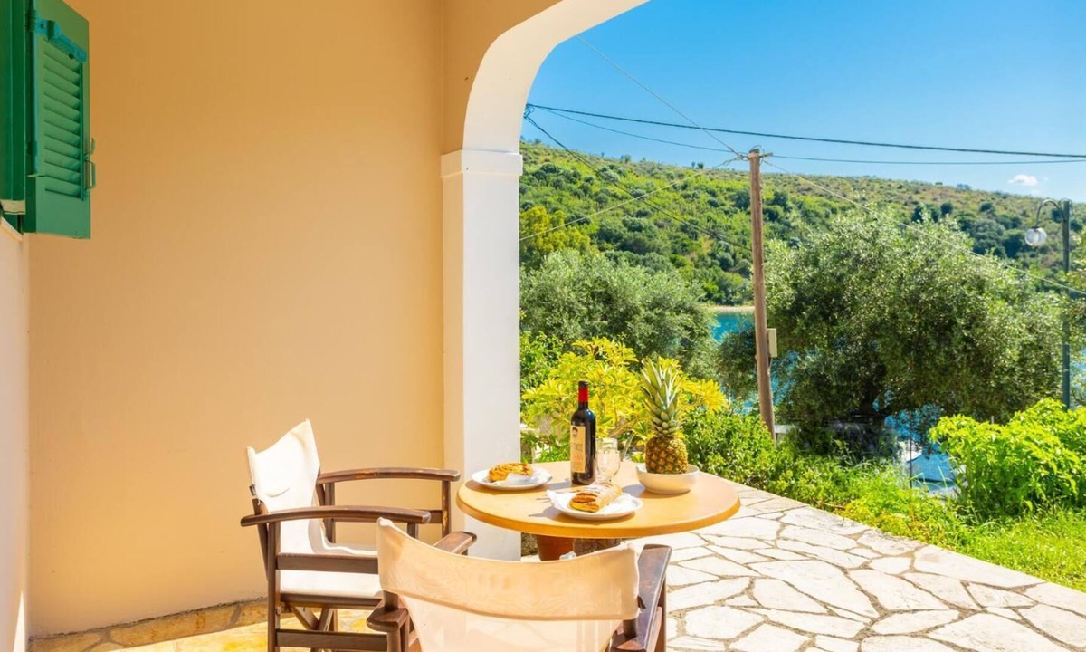 Agios Stefanos Apartment | Spiros - One Bedroom Apartment, Sleeps 2