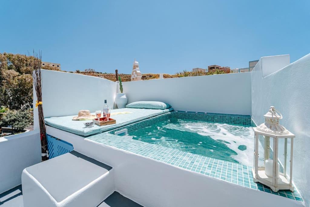 Vothon Villa | Star Cactus Traditional Cave Suite with Jacuzzi