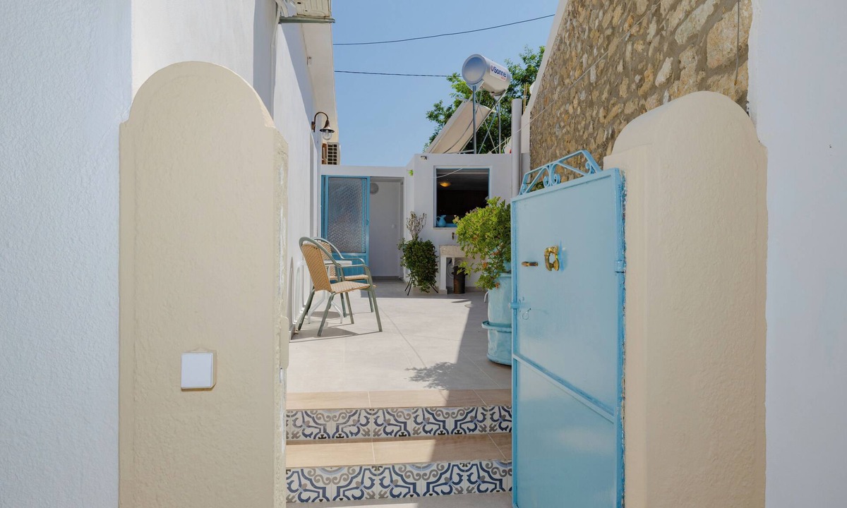 Lardos House | Statis House, a cozy place in the heart of the picturesque village of Lardos!