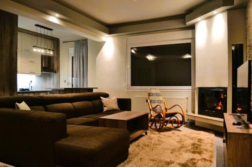 Kastoria Apartment | Stelios Apartment with Lake View & Fireplace-Kastoria