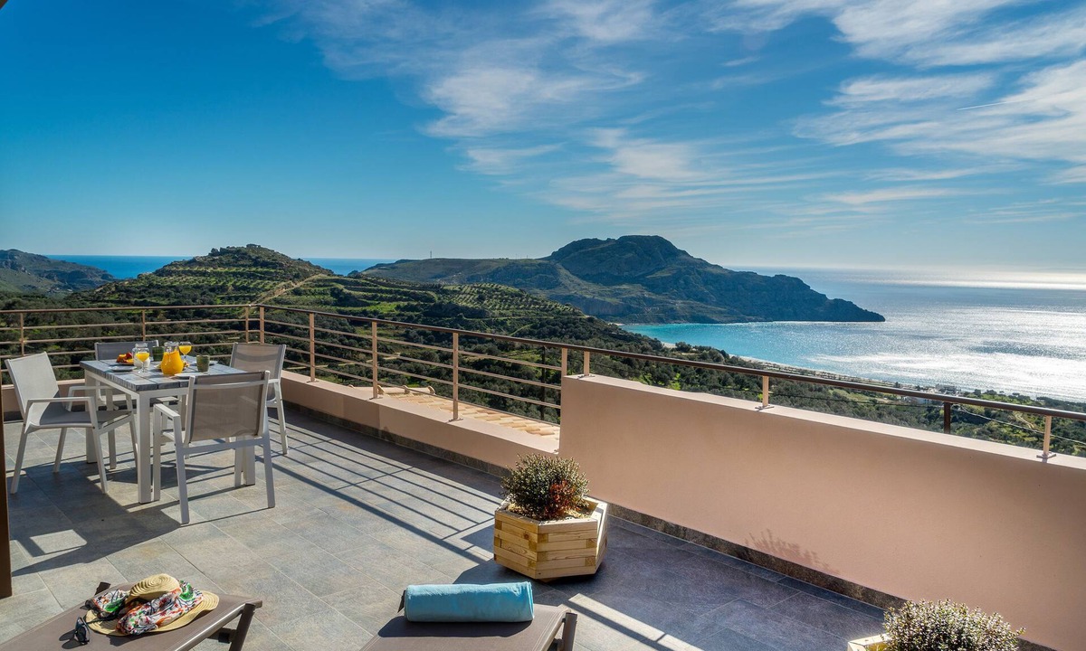 Mirthios Hotel | Stella in the Village Suites