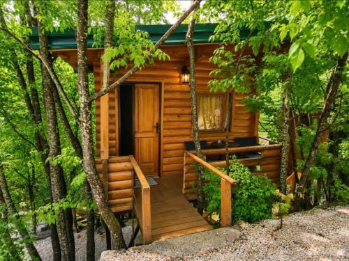 Donje Polje Ski Chalet | Still cabin