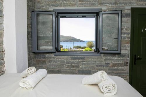 Nea Styra House | Stone Cozy Studio in Nimporio