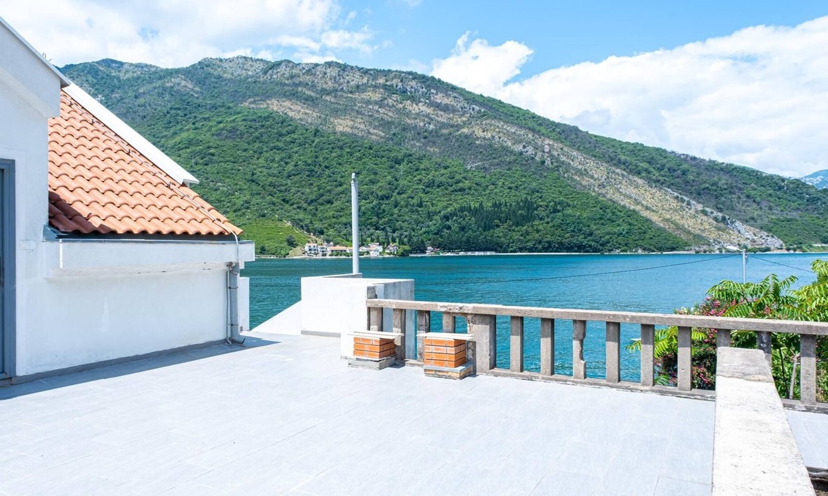 Lepetane Apartment | Stone Flat w Terrace and Sea View in Tivat
