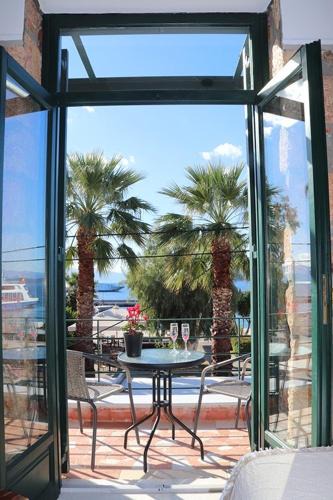 Loutra Edipsou Apartment | Stone House Edipsos