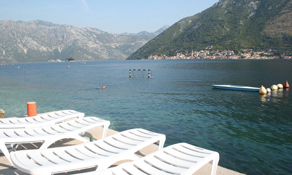 Lepetane House | Stone House - Sea View - Apartment Anka