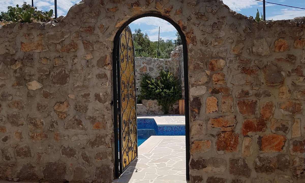 Lustica Villa | Stone house with pool