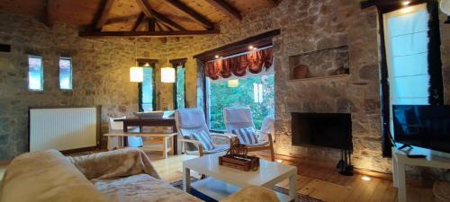 Arachova Apartment | Stone View Nest - By Ski Alure