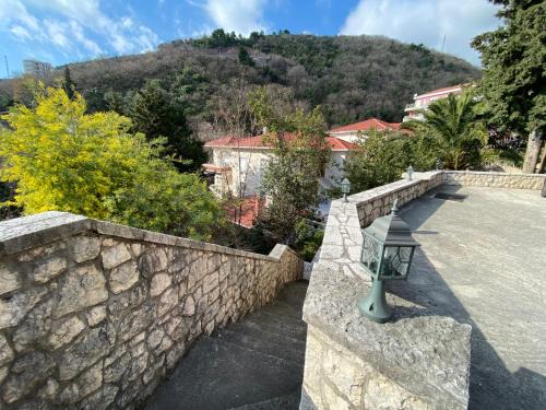 Boreti House | Stone Villa