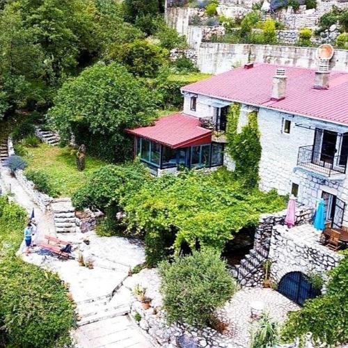Lapcici Apartment | Stonehouse Mimi
