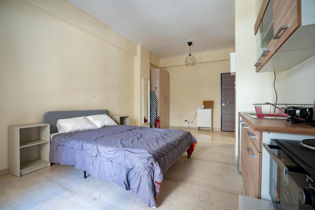 Vyronas Apartment | Studio Ag Ioannis m station 1 bed 2 pers by MPS