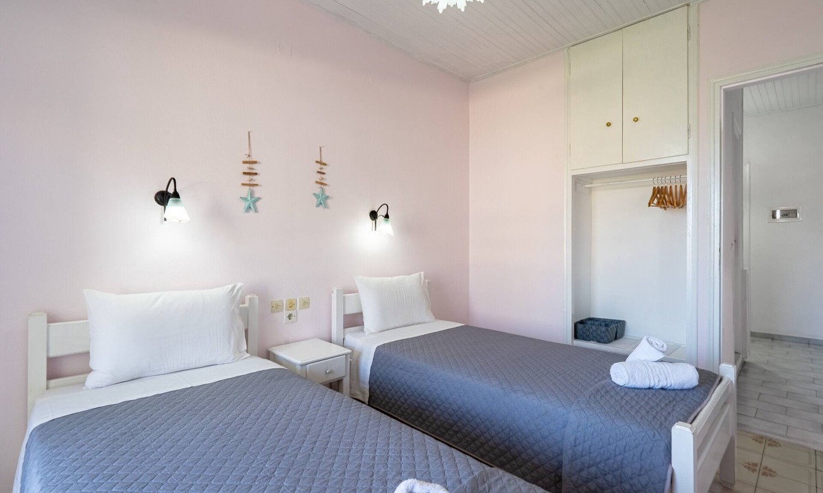 Roda Apartment | Studio 'Alexandros Studios 6' with Shared Pool, Wi-Fi and Air Conditioning