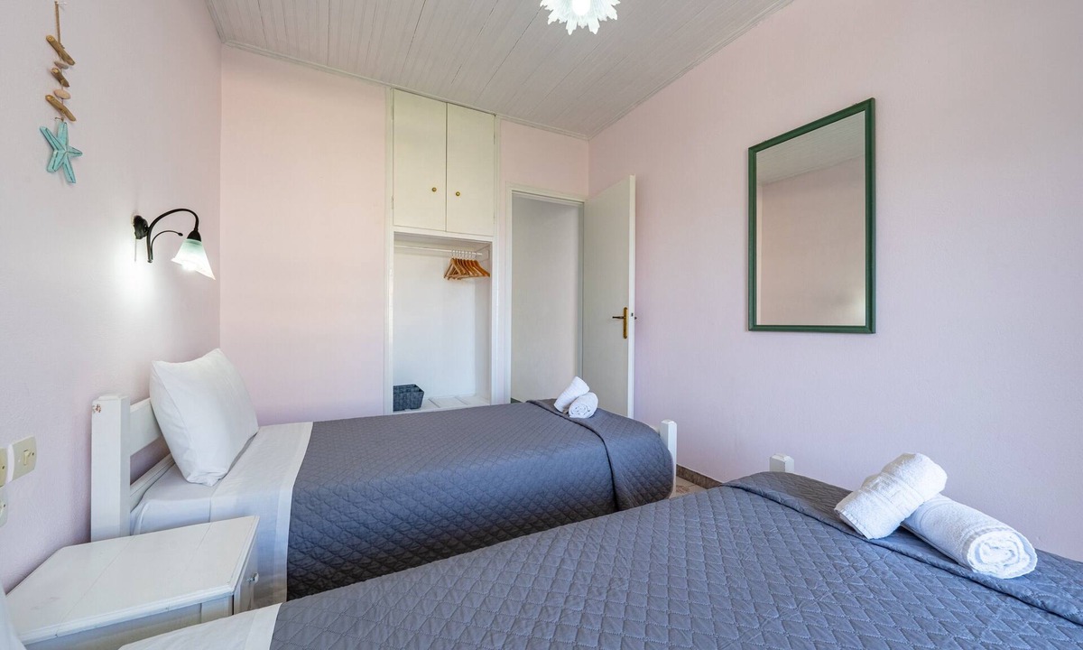 Roda Apartment | Studio 'Alexandros Studios 5' with Shared Pool, Wi-Fi and Air Conditioning