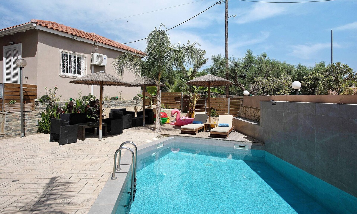 Alikanas Apartment | Studio Apartment "Villa Dionysia Studio S7" with Shared Pool, Shared Terrace & Wi-Fi