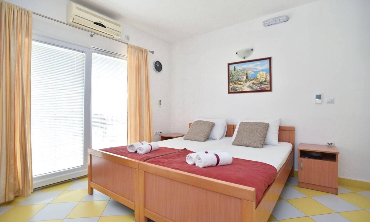 Tomicici Apartment | Studio apartment with balcony