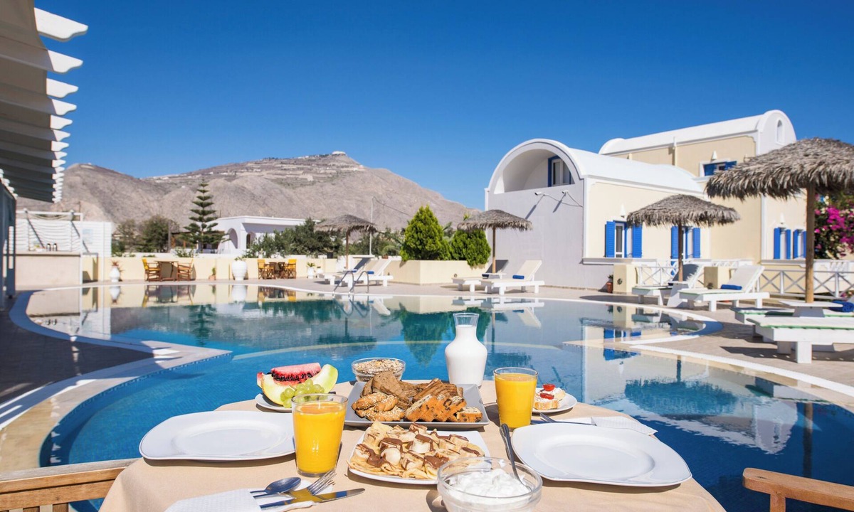 Agios Georgios Apartment | Studio in a Hotel - Stay2 - BlackBeach - Breakfast