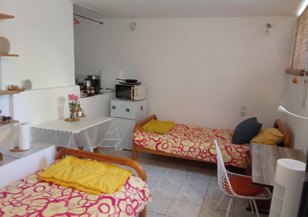 Spata-Artemida House | Studio near Airport, Port, Beach & Ancient Temple of Artemis