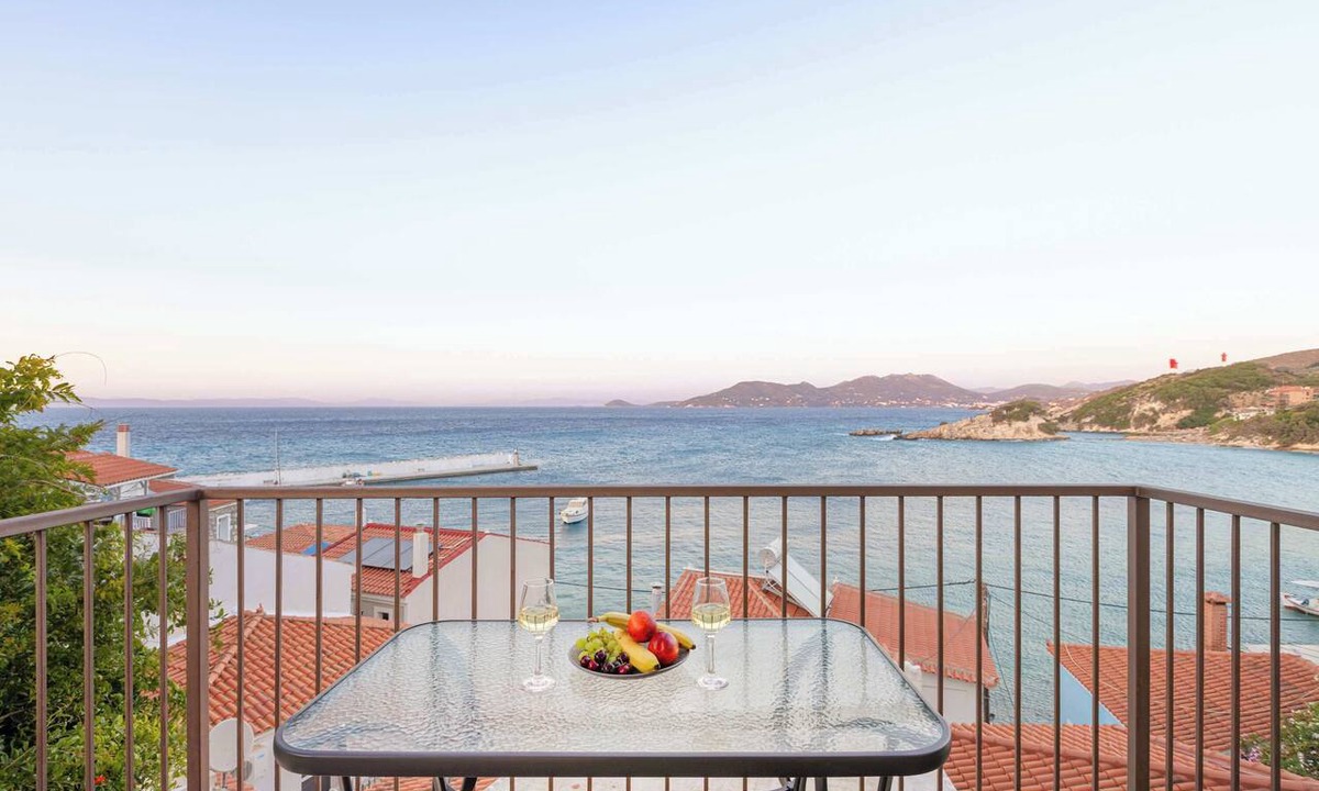Kokkari Apartment | Studio Tepes - Natassa Samos SeaView Balcony Suite
