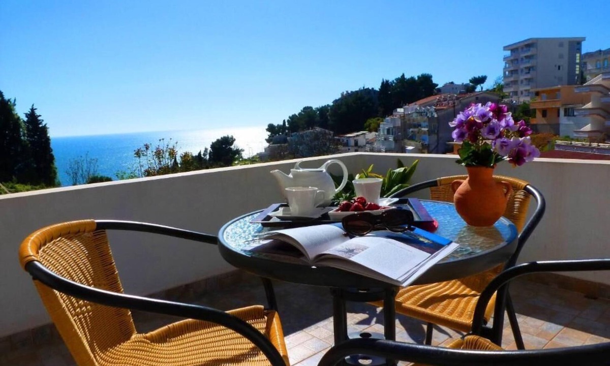 Ulcinj Apartment | Studio with Sea views and Large Terrace with sun bed