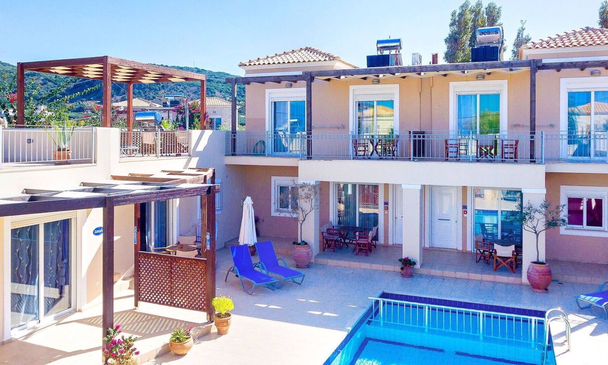 Nopigia House | Stunning private villa for 4 guests with pool, A/C, WIFI, TV, terrace, panoramic view and parking