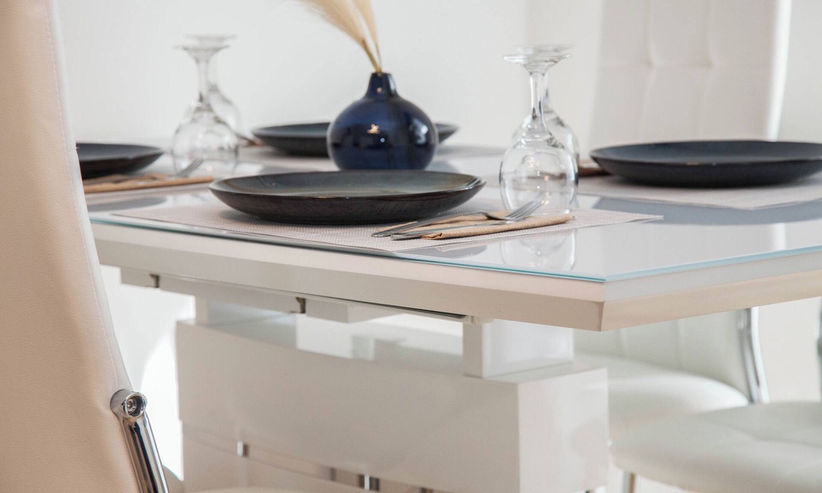 Mousio Apartment | Stylish Renovated 2 Bd Apt in Exarcheia