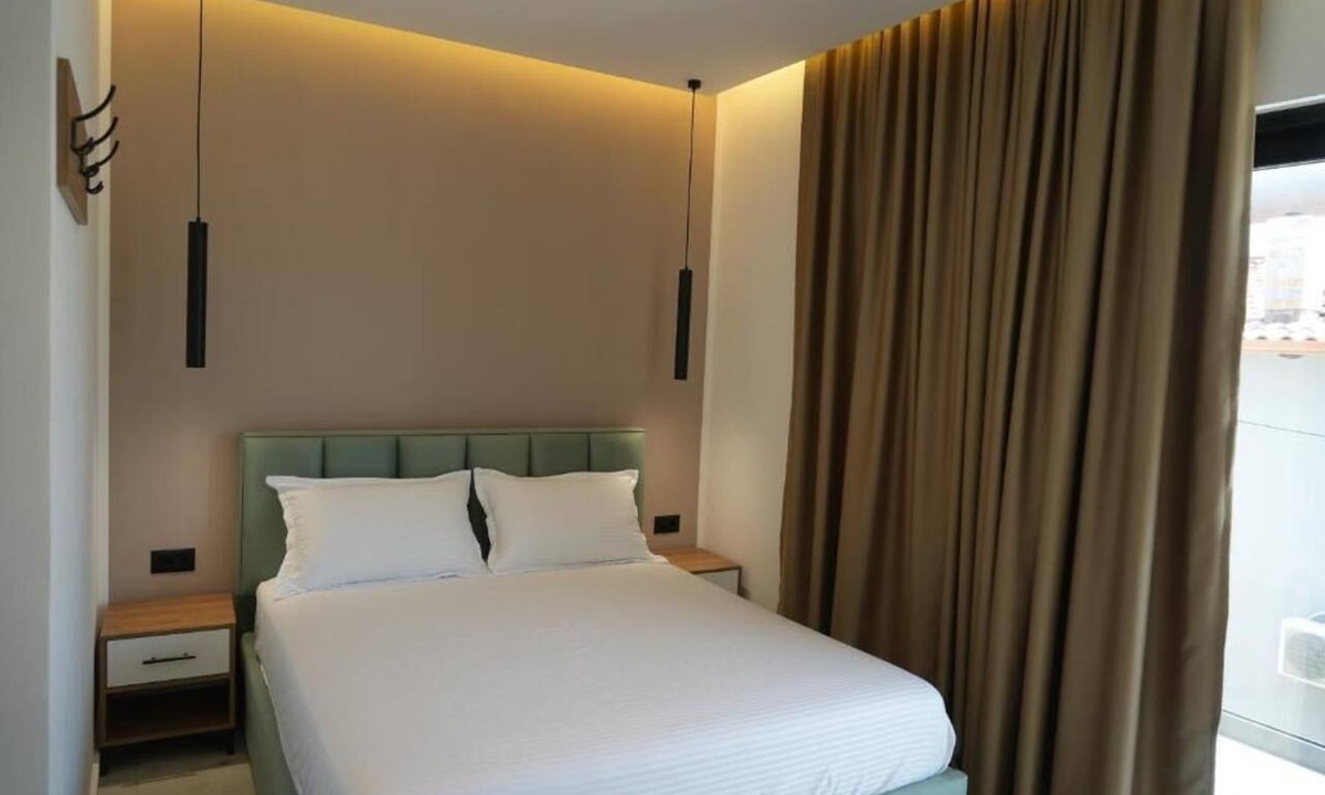 Qerek House | Summer Tale Rooms